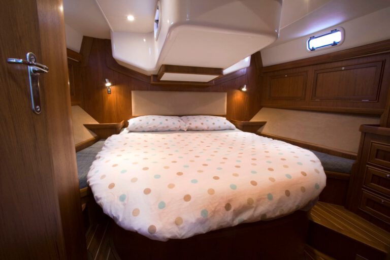 Rustler 44 berth