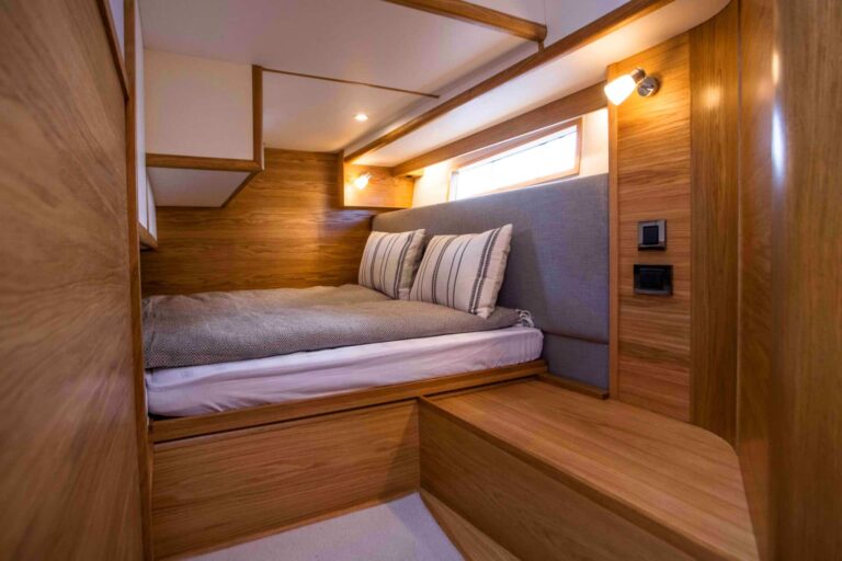 Rustler 41 cabin